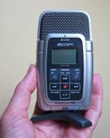 Zoom H2 portable stereo recorder - image2